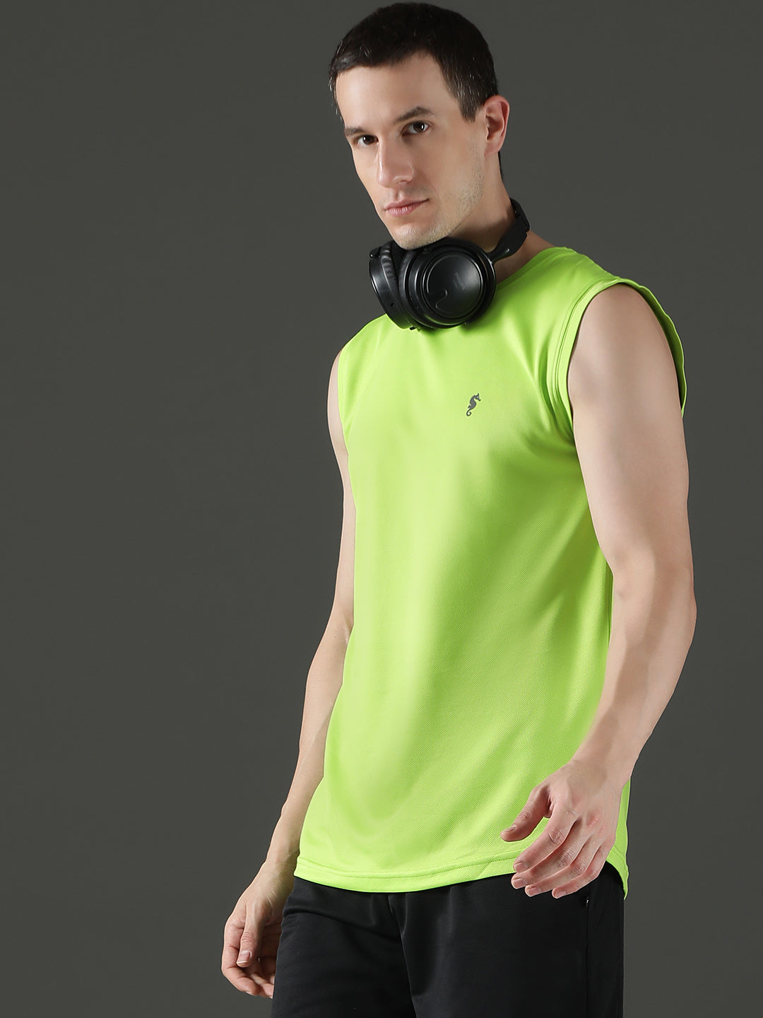Polyester Sleeveless Slim Fit Round Neck Gym T-Shirt