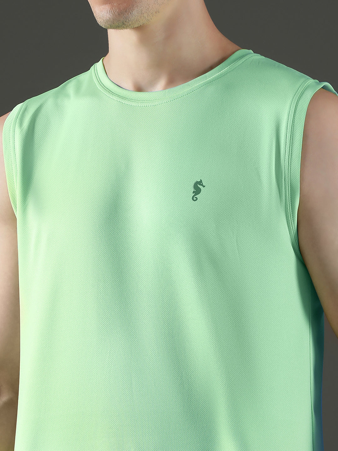 Polyester Sleeveless Slim Fit Round Neck Gym T-Shirt
