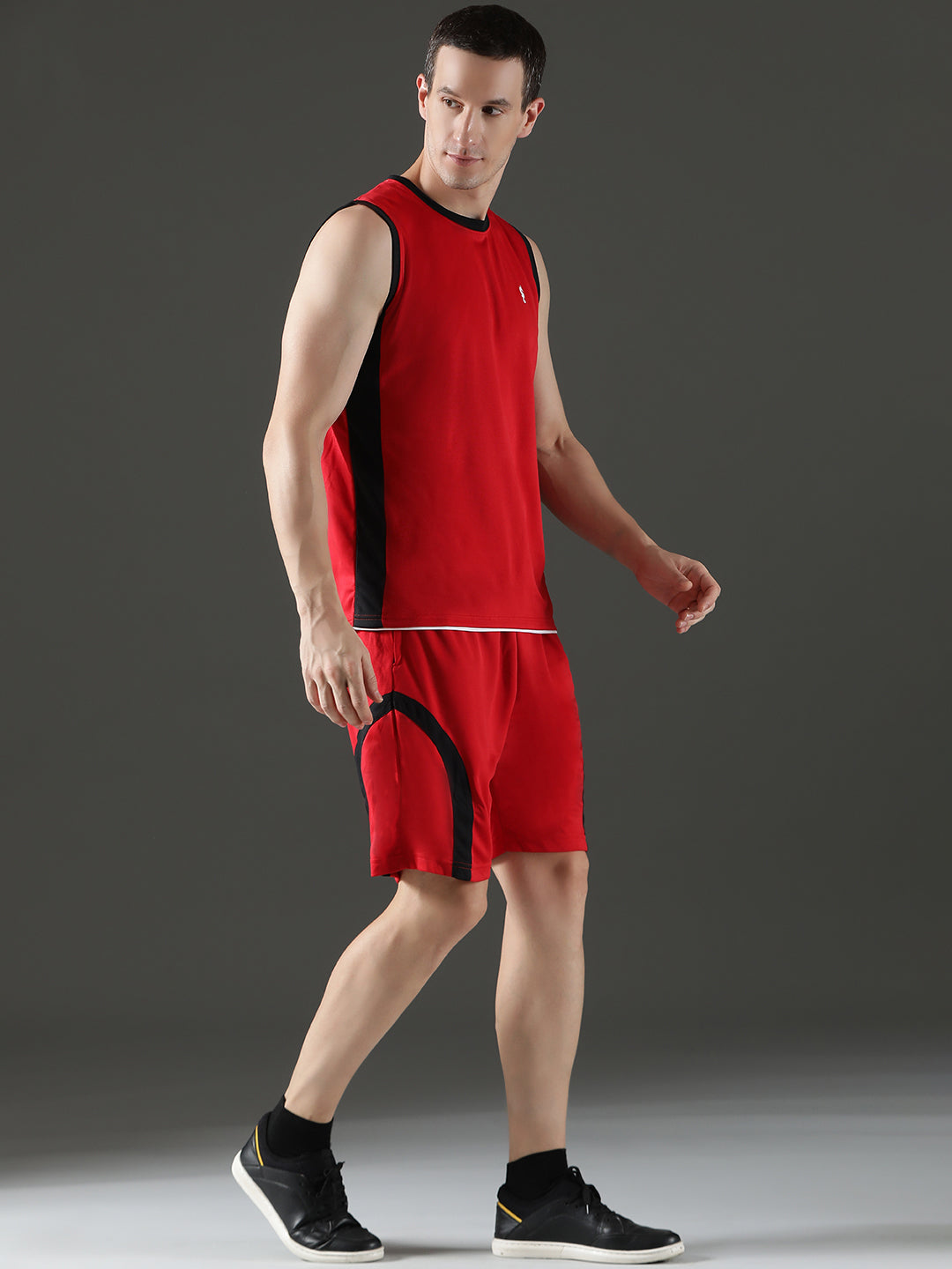 Sleeveless Round Neck Sweat Absorbing Slim Fit Co-Ord Set