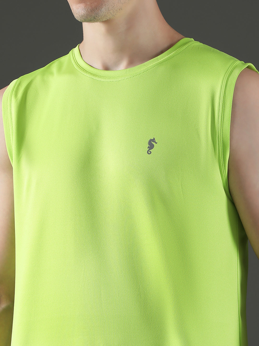 Polyester Sleeveless Slim Fit Round Neck Gym T-Shirt