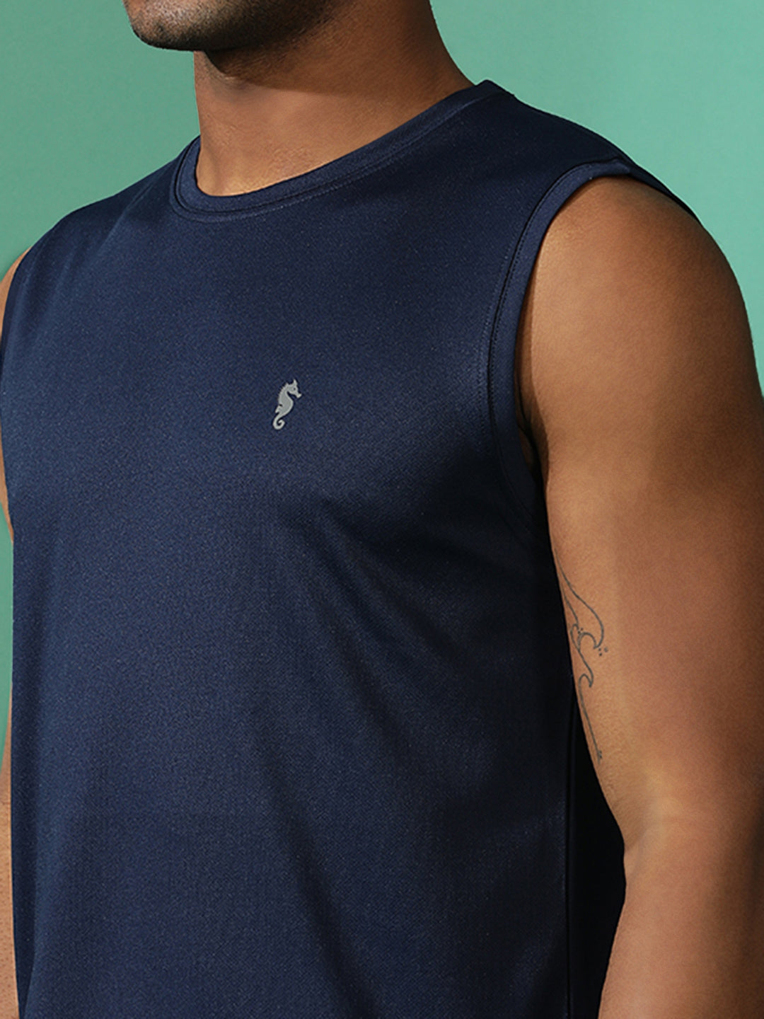 Polyester Sleeveless Slim Fit Round Neck Gym T-Shirt