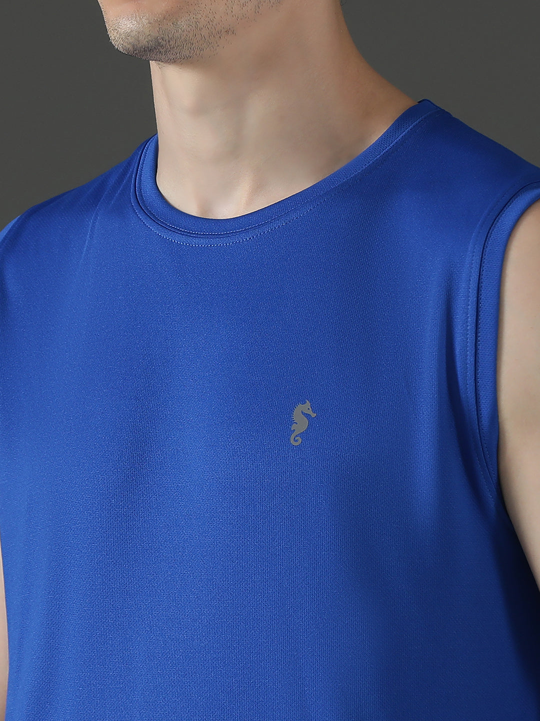 Polyester Sleeveless Slim Fit Round Neck Gym T-Shirt