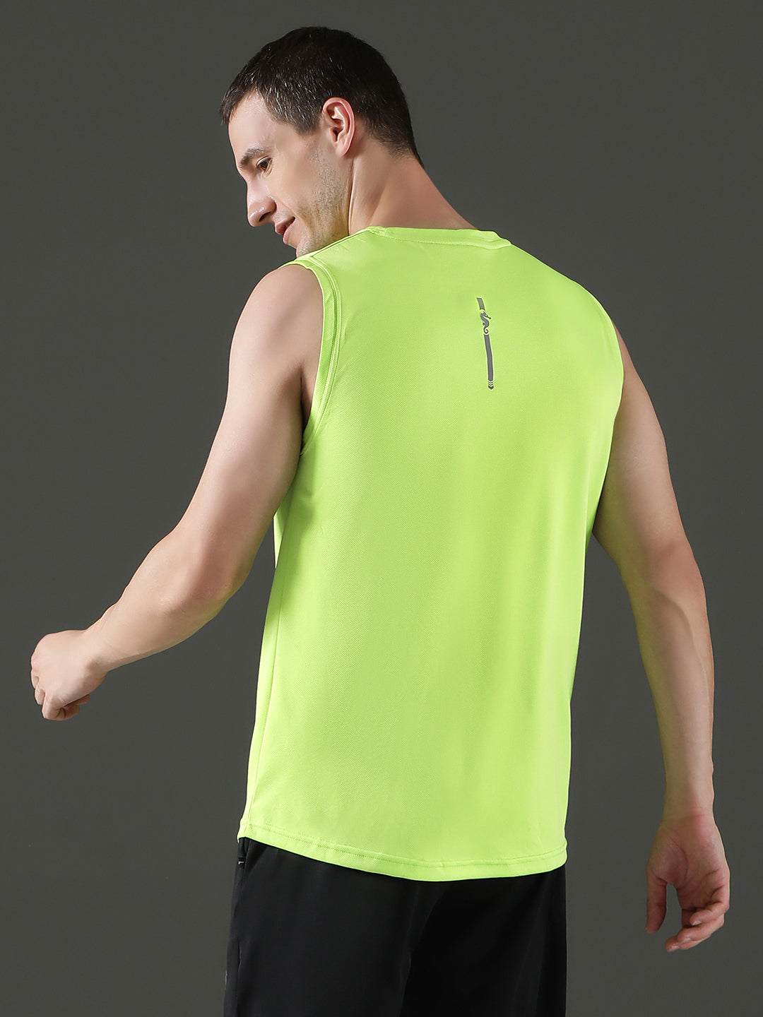 Polyester Sleeveless Slim Fit Round Neck Gym T-Shirt