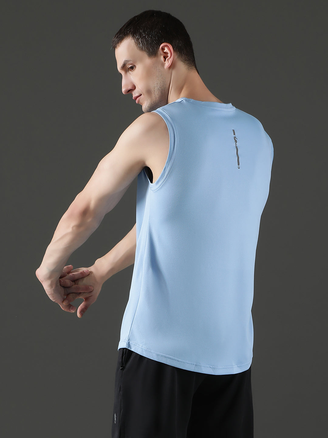 Polyester Sleeveless Slim Fit Round Neck Gym T-Shirt