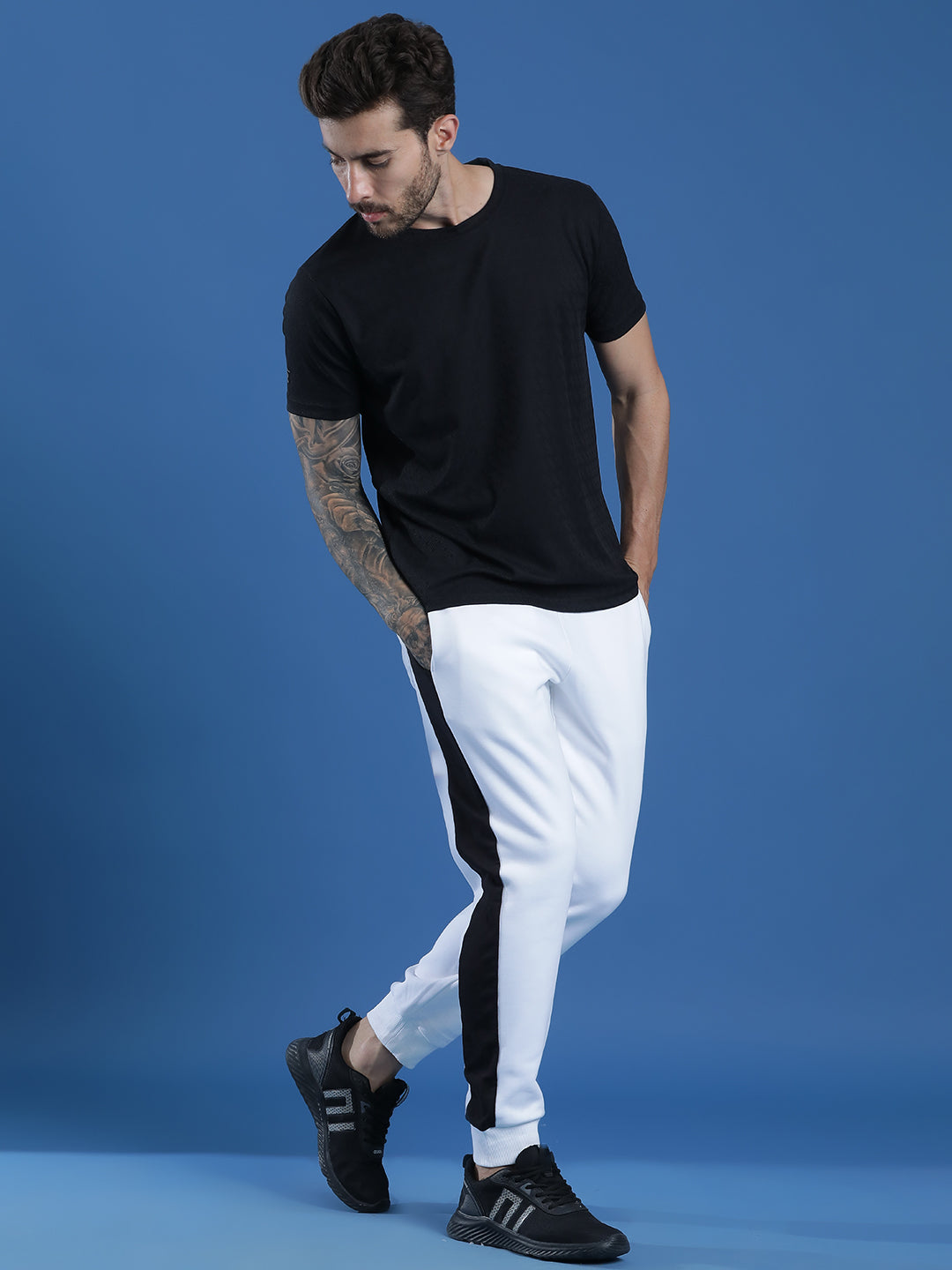 Polyester Jacquard Textured Round Neck Slim Fit Half Sleeve T-Shirt