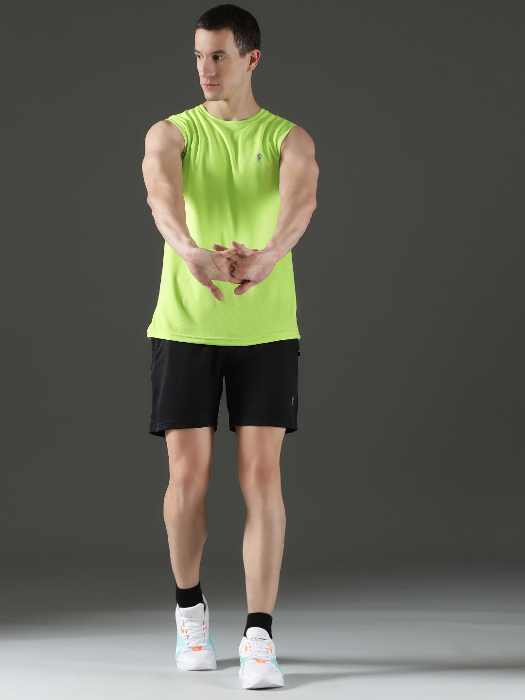 Polyester Sleeveless Slim Fit Round Neck Gym T-Shirt