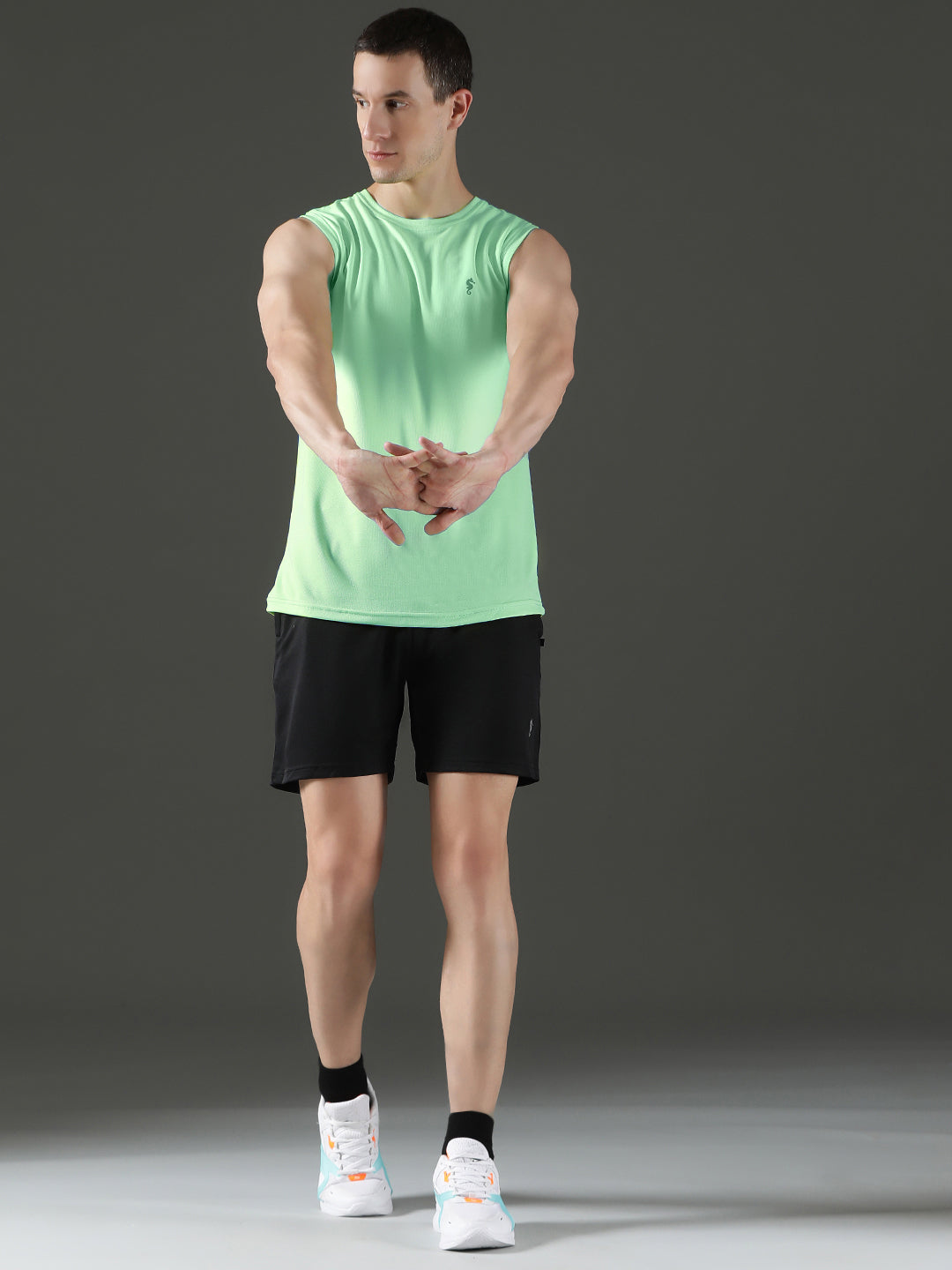 Polyester Sleeveless Slim Fit Round Neck Gym T-Shirt