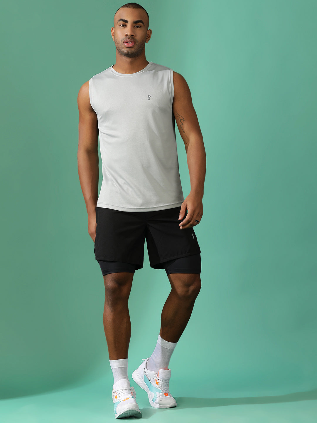 Polyester Sleeveless Slim Fit Round Neck Gym T-Shirt