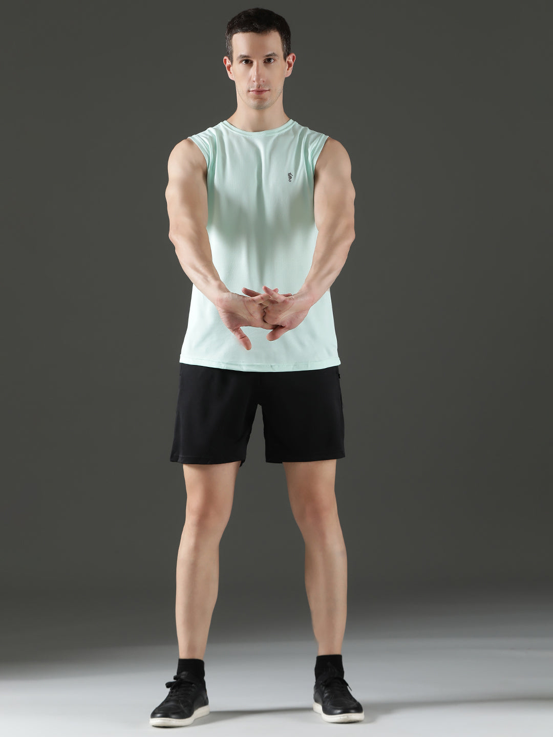 Polyester Sleeveless Slim Fit Round Neck Gym T-Shirt