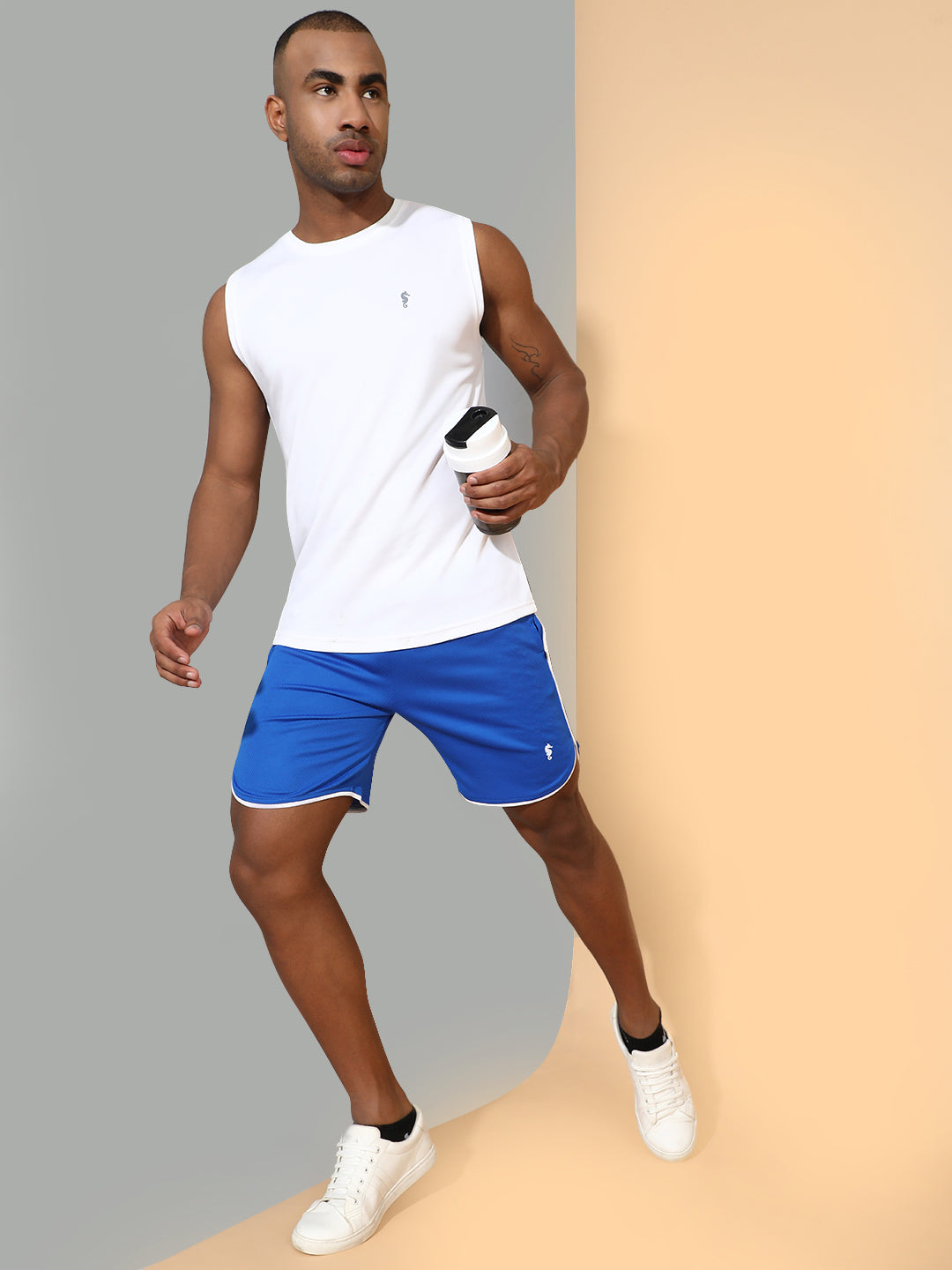 Polyester Sleeveless Slim Fit Round Neck Gym T-Shirt