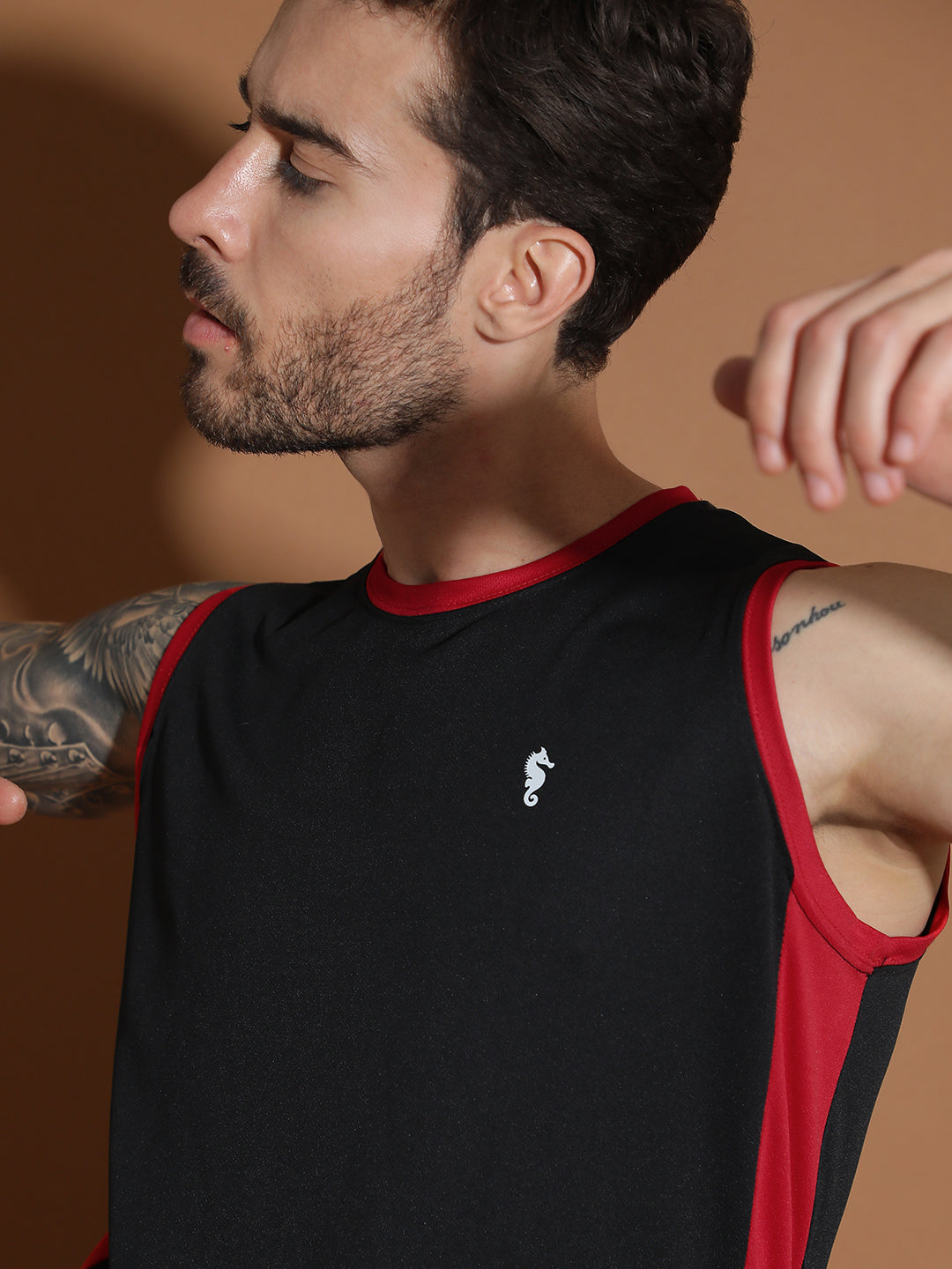 Sleeveless Round Neck Sweat Absorbing Slim Fit Co-Ord Set