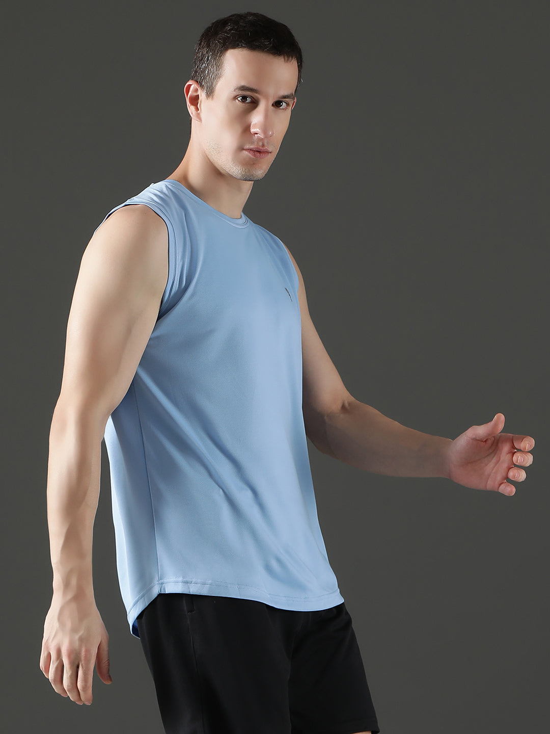 Polyester Sleeveless Slim Fit Round Neck Gym T-Shirt