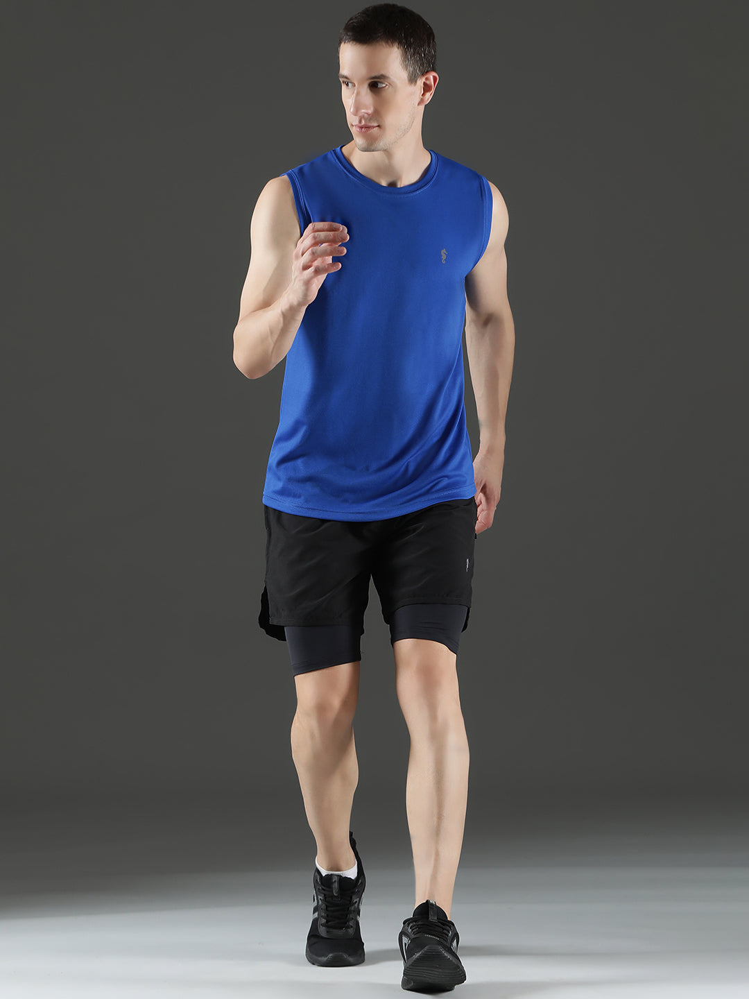 Polyester Sleeveless Slim Fit Round Neck Gym T-Shirt