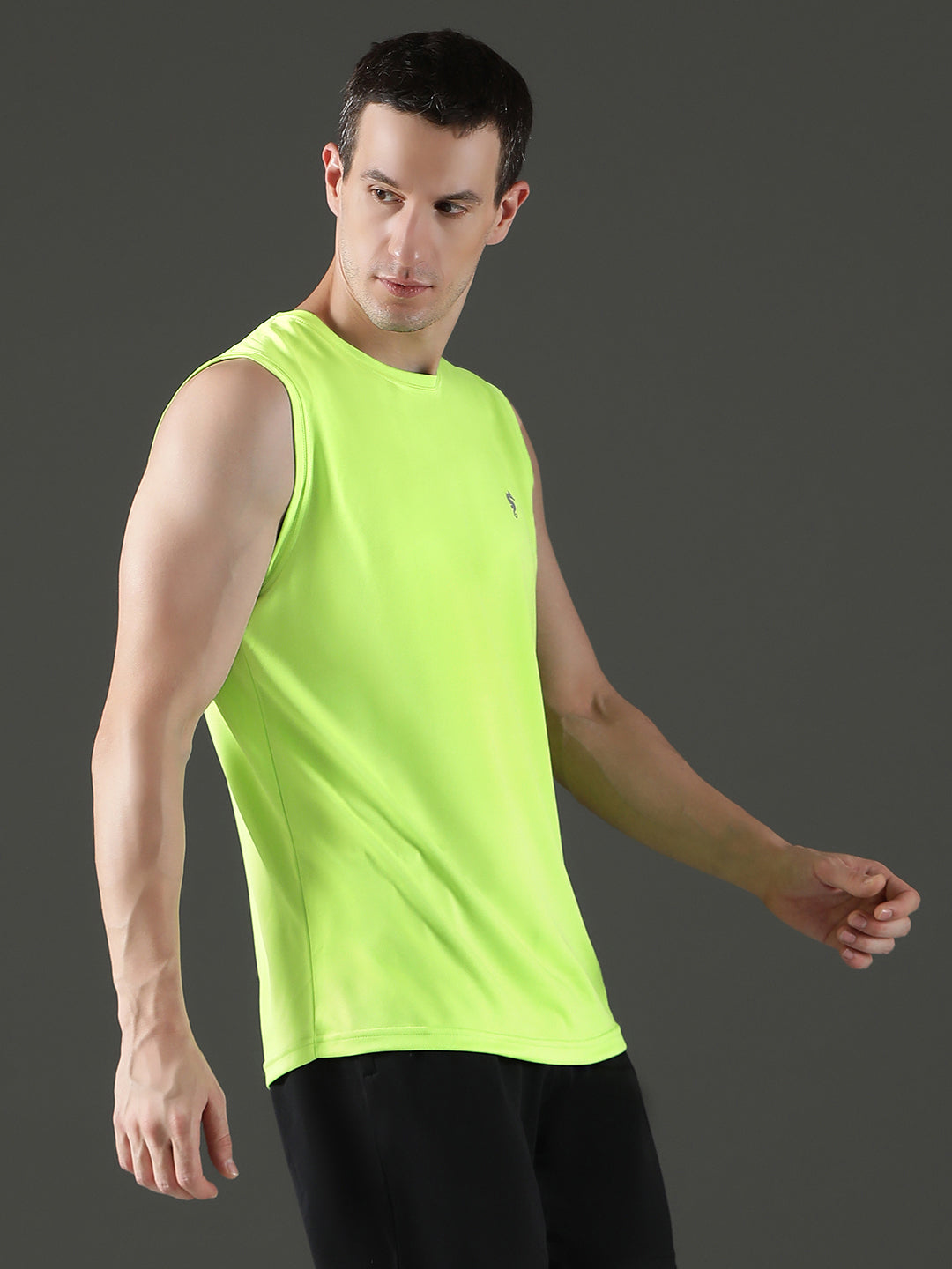 Polyester Sleeveless Slim Fit Round Neck Gym T-Shirt
