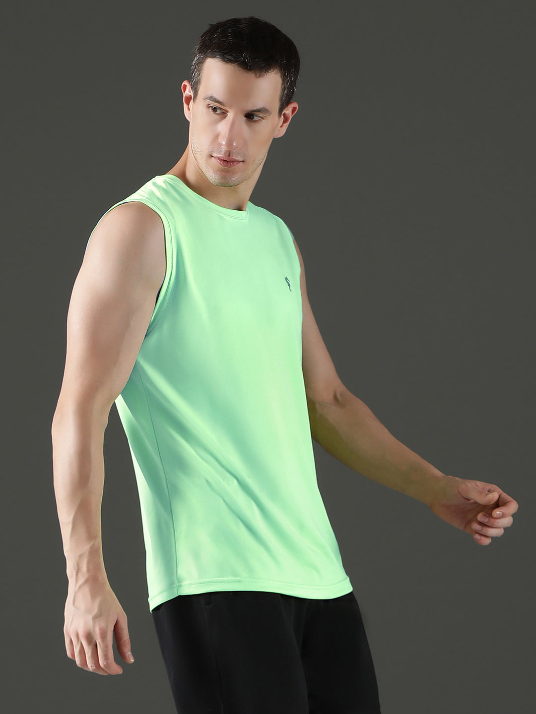 Polyester Sleeveless Slim Fit Round Neck Gym T-Shirt