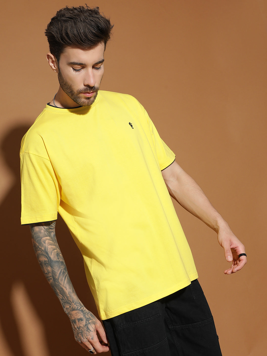 Single Jersey Oversized Round Neck Drop Shoulder Half Sleeve Casual T-Shirt