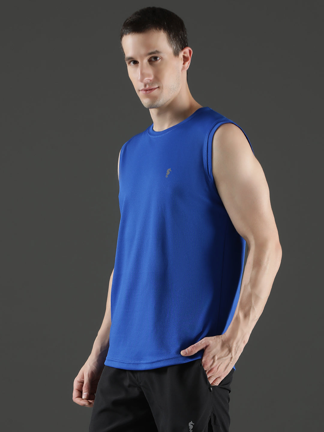 Polyester Sleeveless Slim Fit Round Neck Gym T-Shirt