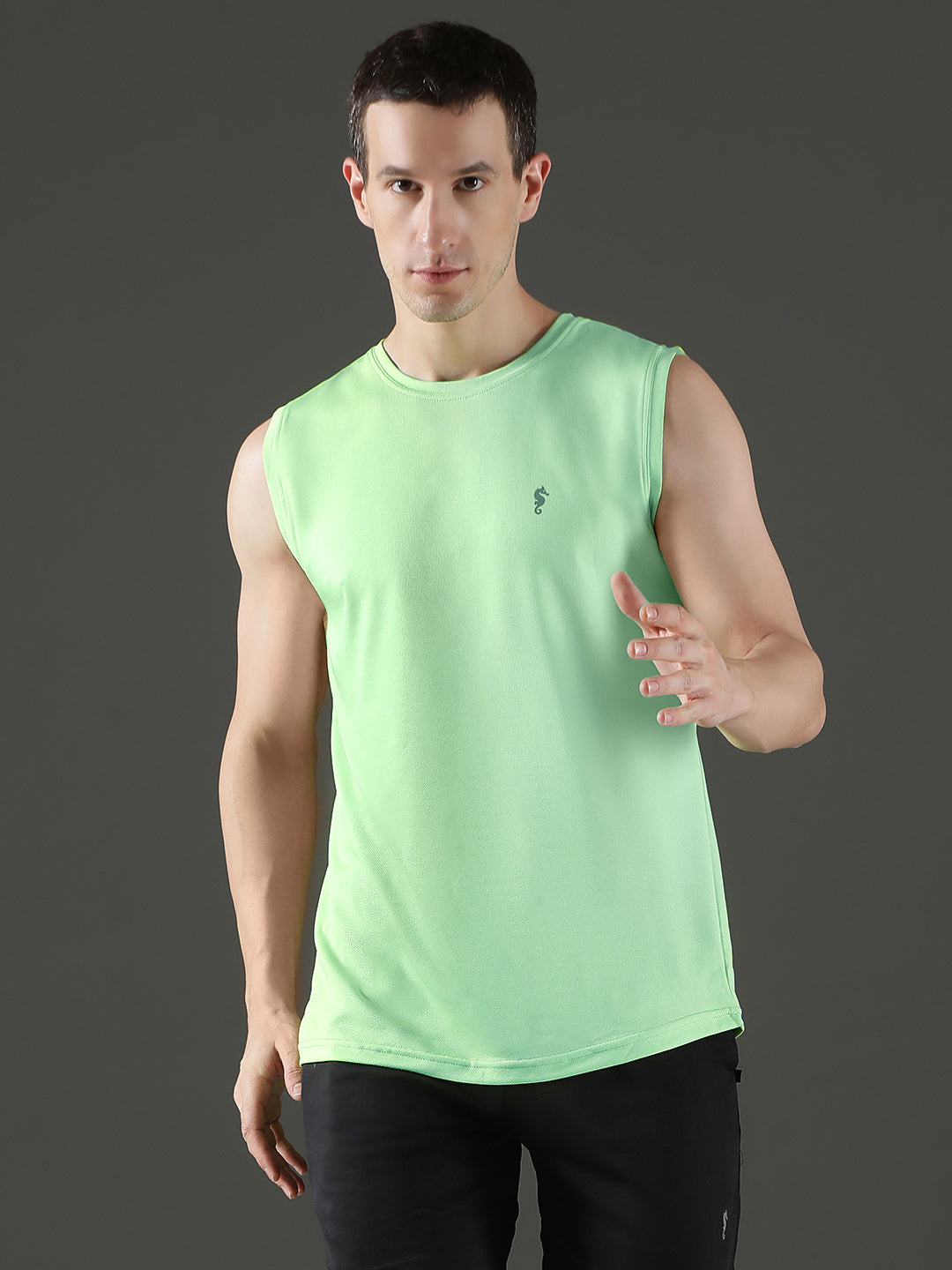 Polyester Sleeveless Slim Fit Round Neck Gym T-Shirt