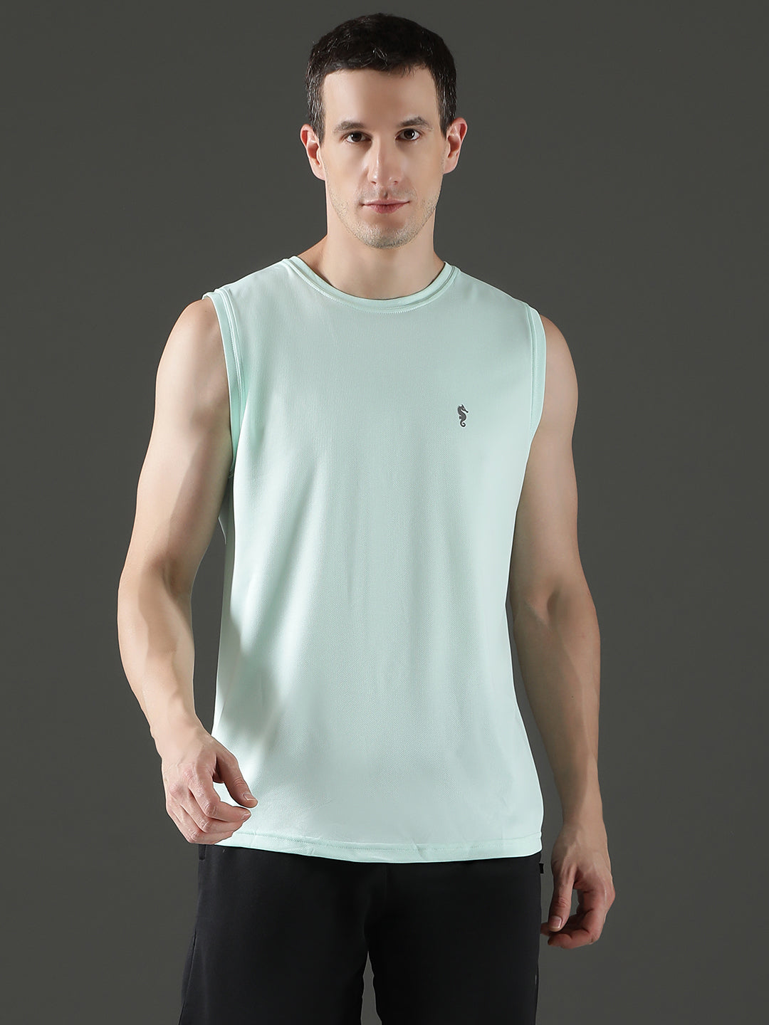 Polyester Sleeveless Slim Fit Round Neck Gym T-Shirt