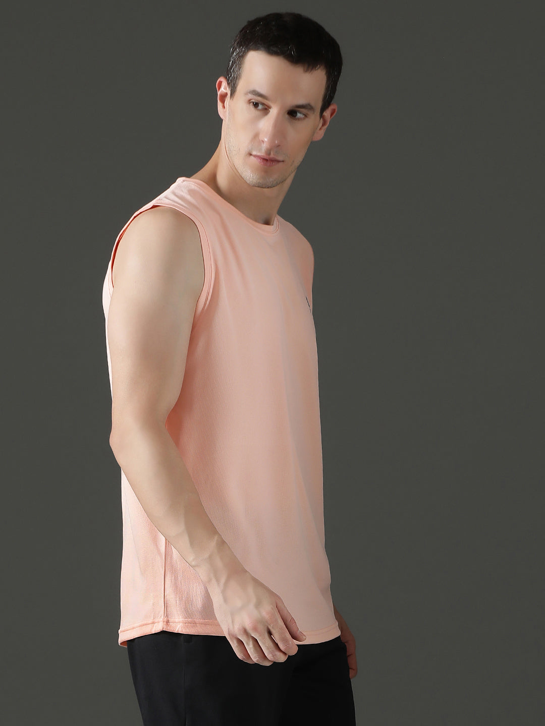 Polyester Sleeveless Slim Fit Round Neck Gym T-Shirt